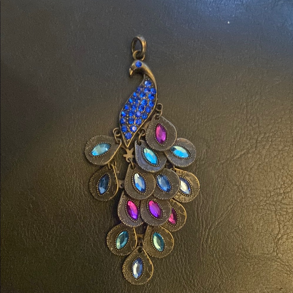 Vibrant Peacock Brooch With Blue And Pink Accents 27$